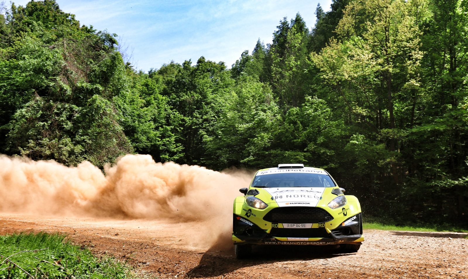 Sorsolás a rajtdobogón – Iseum Rallye
