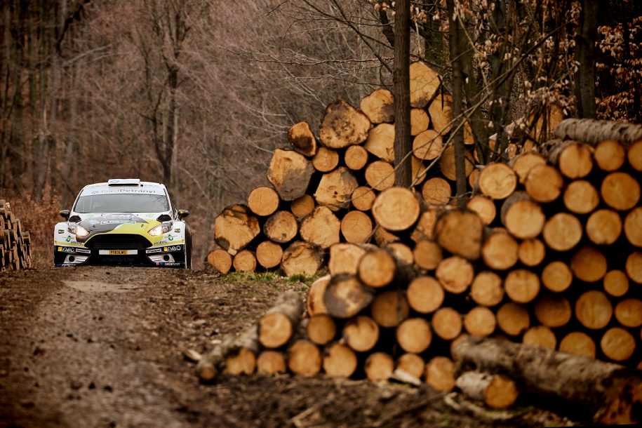A Ford Fiesta R5 szerencsét hozhat Turán Friciéknek